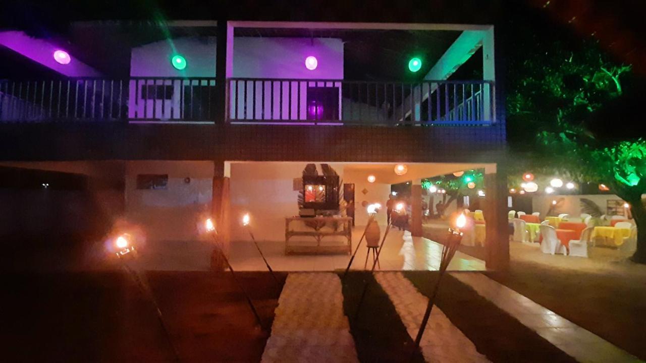 Luau Pousada E Hostel プライア・ド・フランセス エクステリア 写真